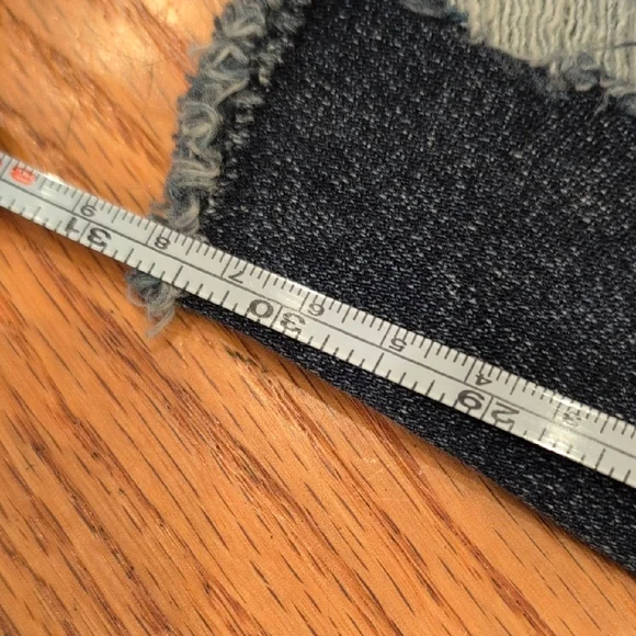 NEW W/Tags. Judy Blue Midrise Slim Bootcut Heavily Distressed. - Picture 5 of 5